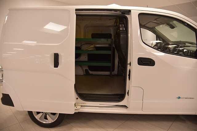Nissan e-NV200